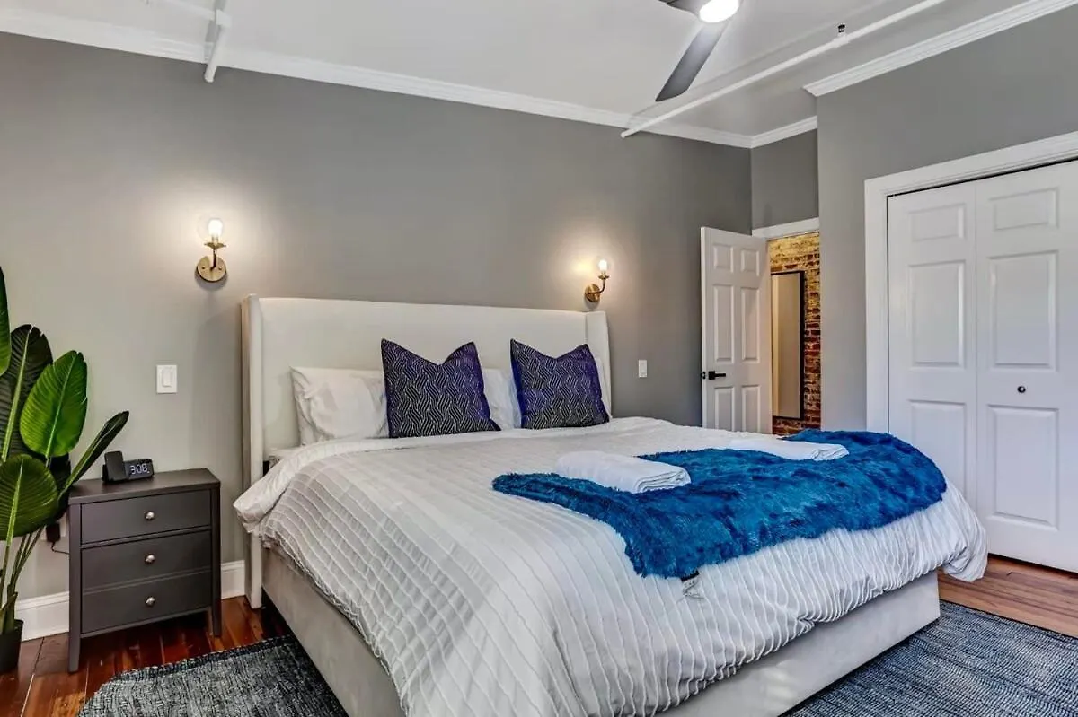 Apartment West End Loft - Downtown 5 Min Walk To River St Savannah